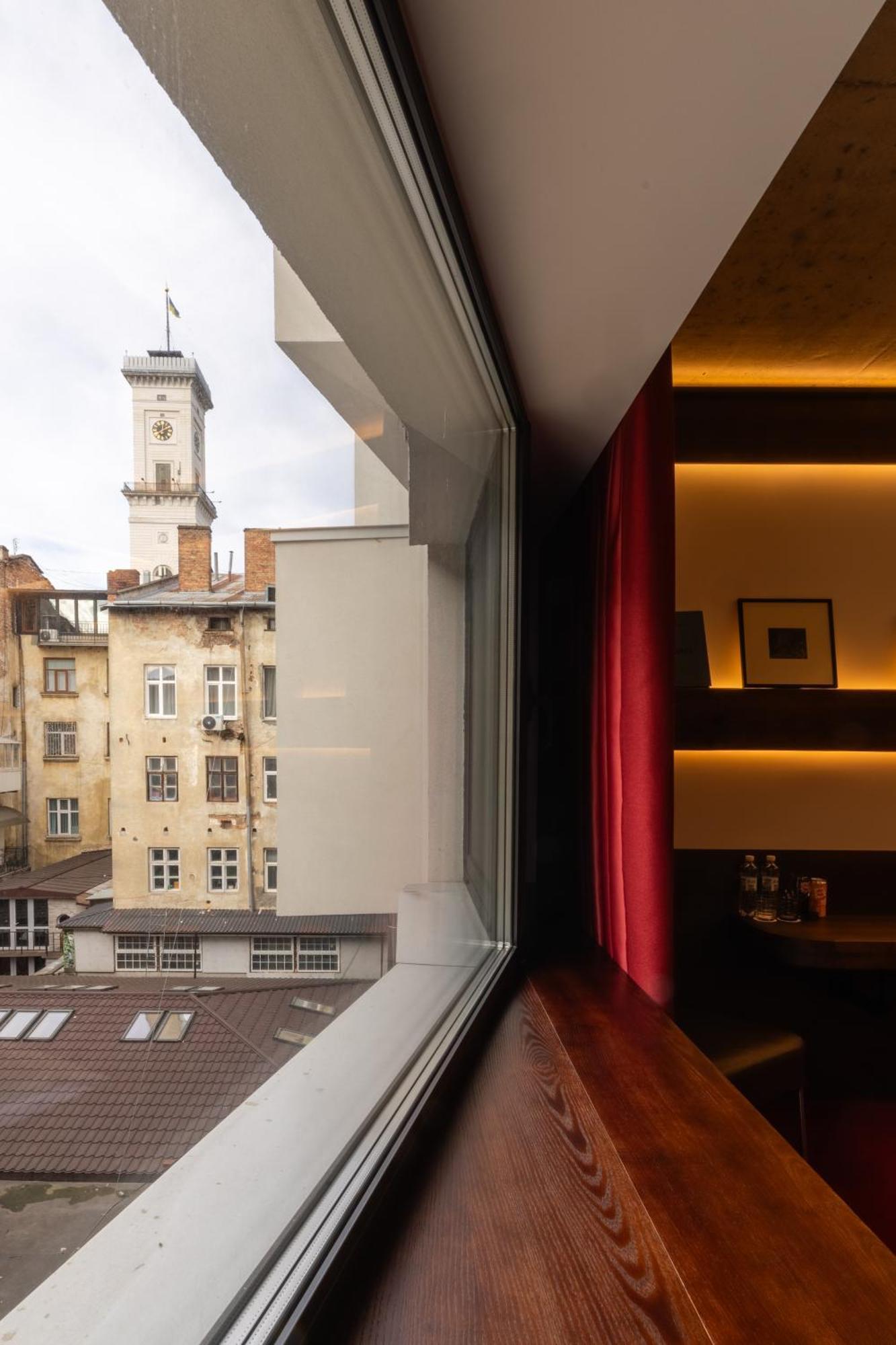 !Fest Hotel Rynok Square Lemberg Exterior foto