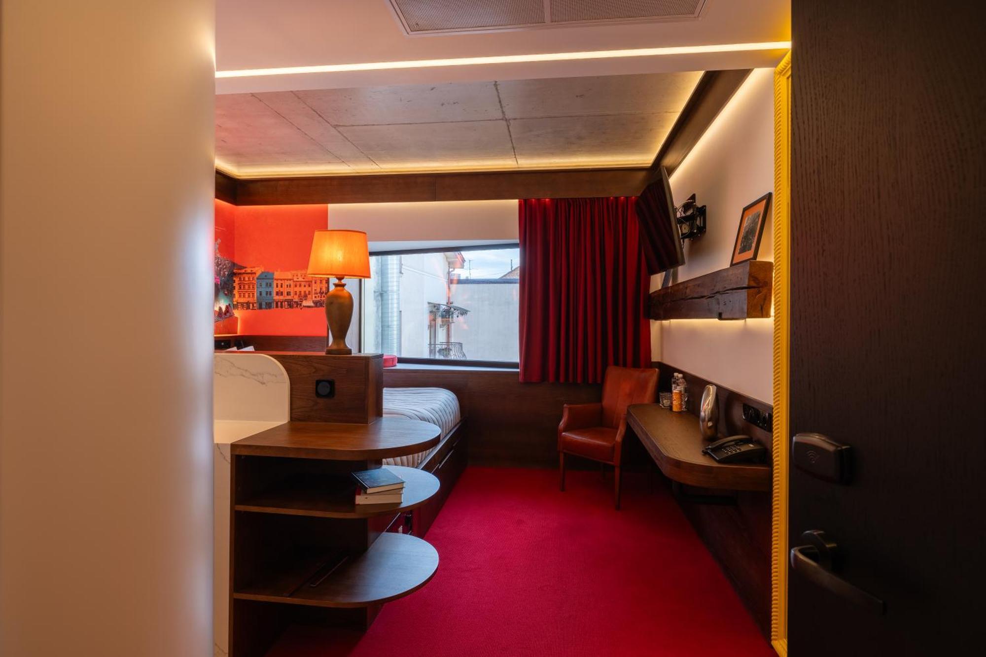 !Fest Hotel Rynok Square Lemberg Exterior foto